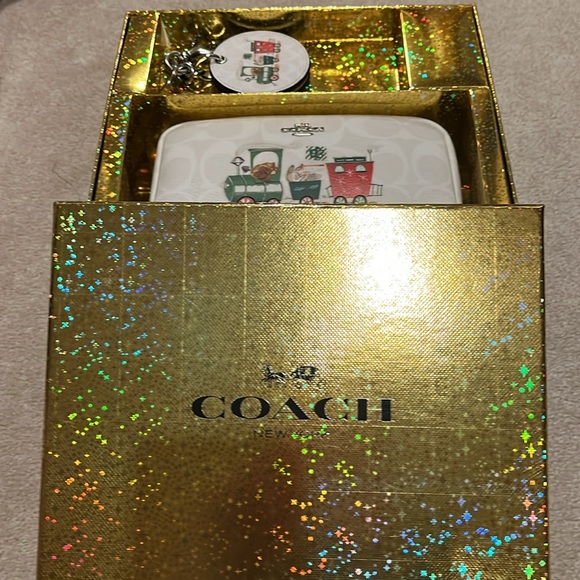 NIB Coach gold box cosmetic bag and mirror set - Picture 4 of 5
